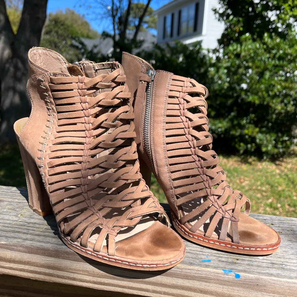 Dolce Vita Sandals